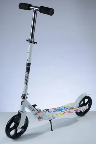 קורקינט גלגל גדול גרפיטי